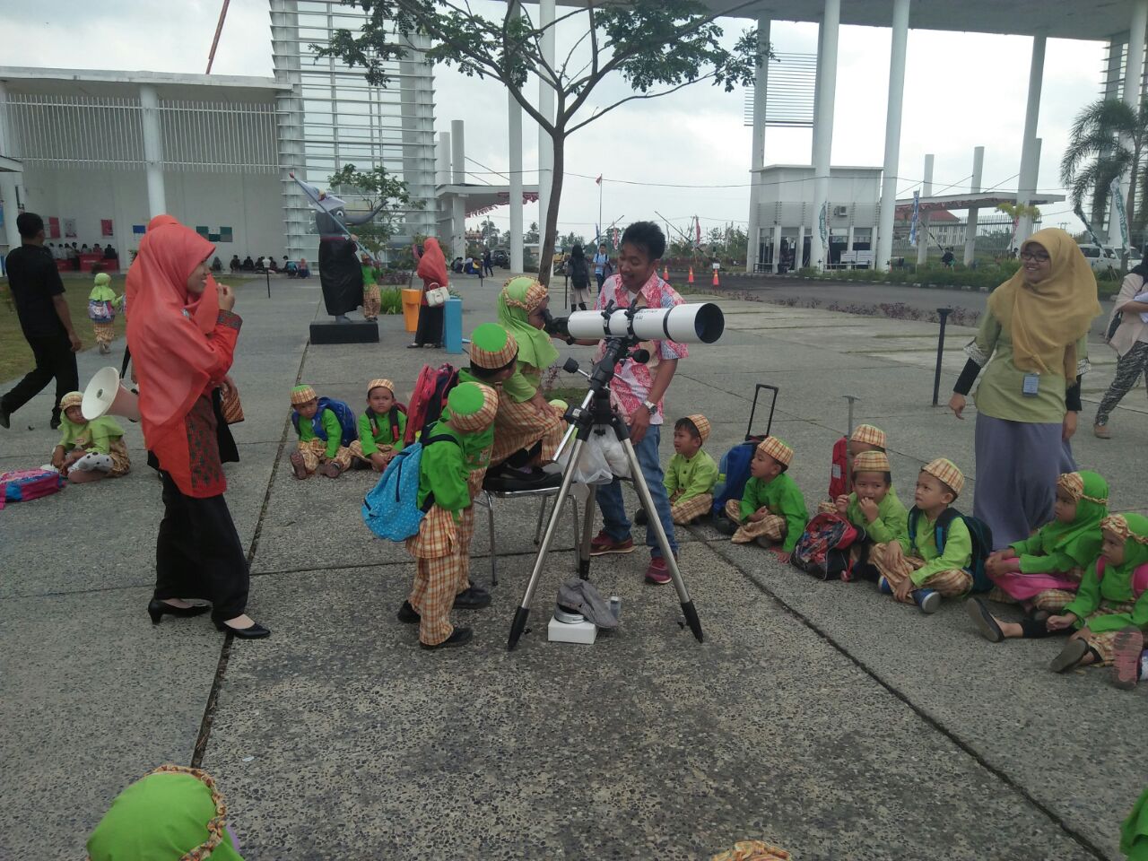 Puluhan Siswa TK Fitrah Insani Field Trip ke ITERA