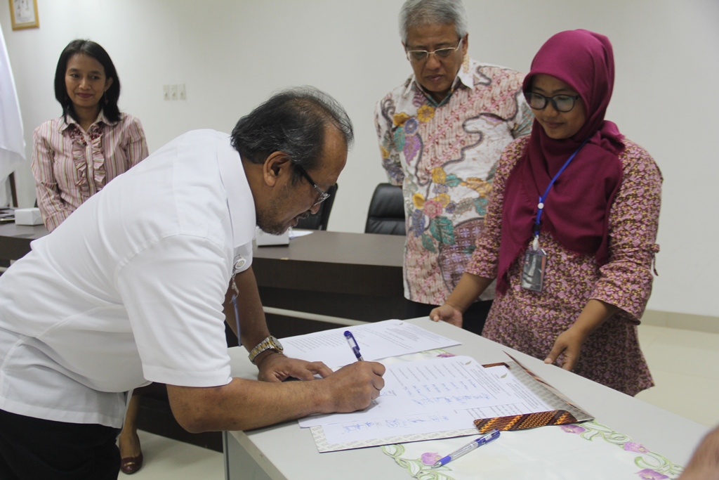 Sivitas Akademika ITERA Tandatangani Pakta Integritas ITERA Forest Campus