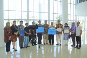 Bank Mandiri Hibahkan Teleskop dan Bantu Pembangunan Masjid Raya At-Tanwir ITERA