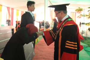 Rektor Kukuhkan 3.660 Mahasiswa Baru ITERA