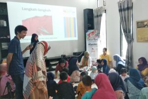 Dosen ITERA Edukasi Orangtua dan Anak Daur Ulang Sampah