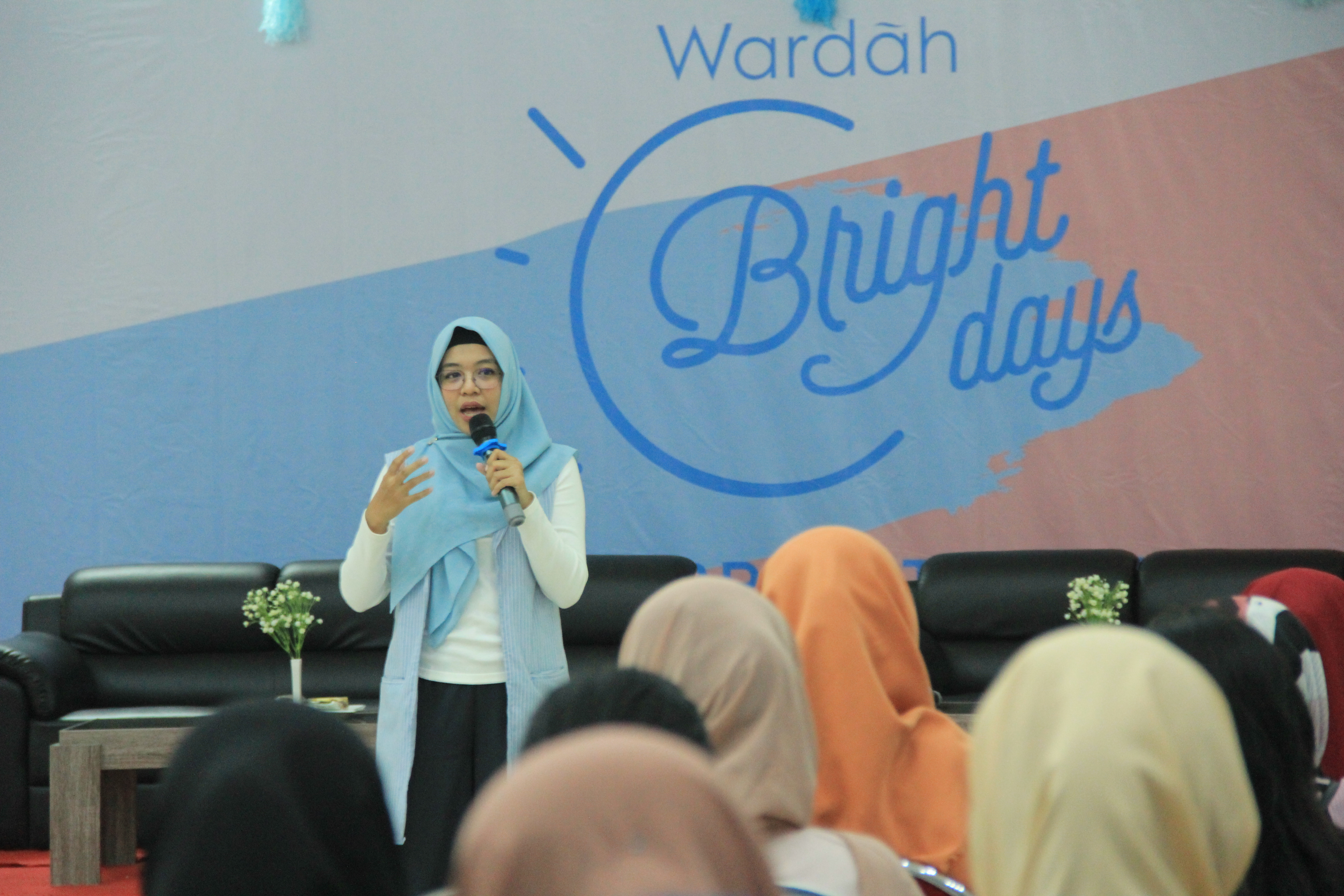 Mahasiswa ITERA Belajar Public Speaking Bersama Wardah