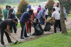 Dukung New Normal Kampus ITERA Adakan Jumat Bersih