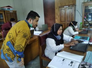 Dosen ITERA Latih Guru SMA N 1 Tanjung Sari Mengajar Daring