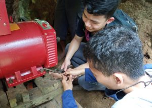 Dosen ITERA Bantu Terangi Desa Saeng Tanggamus dengan Listrik Mikrohidro