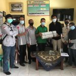 Mahasiswa ITERA Serahkan Alat Biopori di Pekon Sukamulya