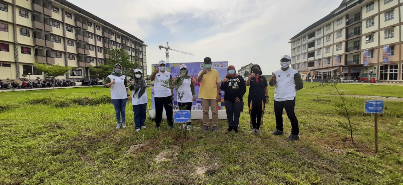 Dirjen Perumahan Kementerian PUPR Tanam Pohon di Kampus ITERA