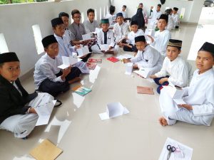 OAIL ITERA Ajak Santri Pondok Pesantren Kenal Astronomi