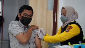 Polda Lampung Gelar Vaksinasi Covid-19 Dosis 2 di ITERA