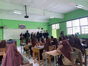 IKM ITERA Beri Motivasi Lanjut Kuliah ke Pelajar SMA/SMK di Sumatera Barat