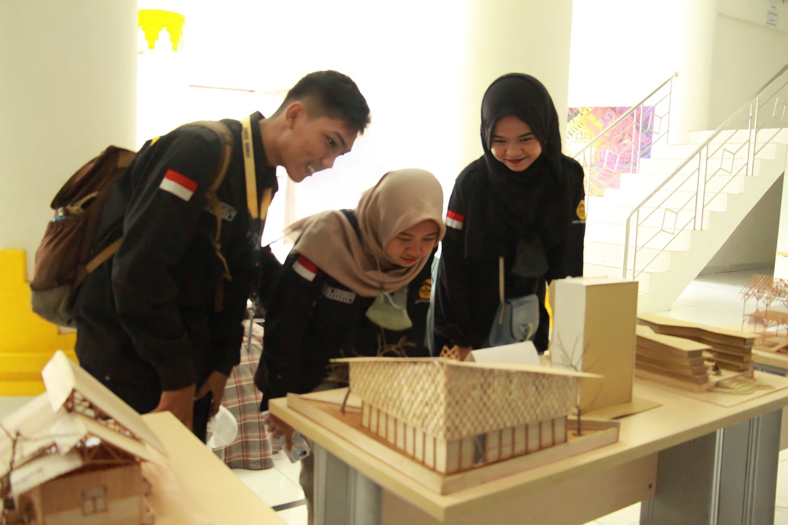 Mahasiswa Arsitektur ITERA Gelar Pameran Karya Rupa Karsa 5.0