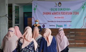 Dharma Wanita Persatuan ITERA Gelar Bazar Ramadan Sivitas Akademika