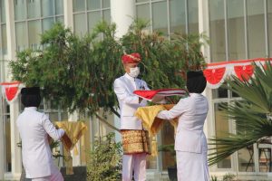 Parade Pakaian Adat Nusantara Meriahkan Upacara Peringatan HUT ke-77 RI di ITERA