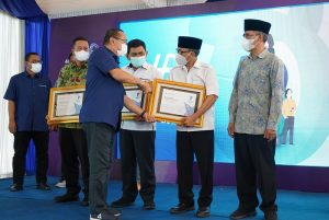 Terapkan Energi Ramah Lingkungan ITERA Raih Penghargaan Best Green Energy Practice dari Lampung Post