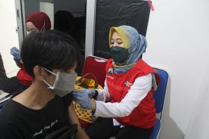 Poliklinik ITERA Gelar Vaksinasi Covid-19 Kerja Sama Polres Lampung Selatan dan Puskesmas Kaliasin