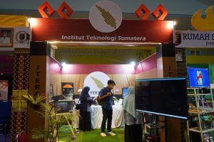 Hadir di Lampung Fair 2022, Stan ITERA Tampilkan Ragam Informasi dan Karya Mahasiswa