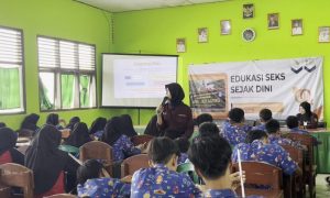 Mahasiswa Farmasi ITERA Edukasi Pengetahuan Seks Sejak Dini kepada Kalangan Pelajar   