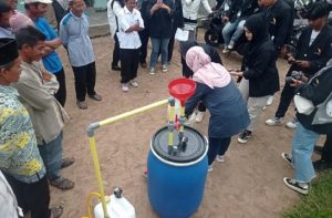 Tim Prodi TIP ITERA Latih Warga Manfaatkan Limbah Pertanian Jadi Biogas