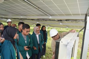 Mahasiswa UM Metro Studi Pemanfaatan PLTS di ITERA