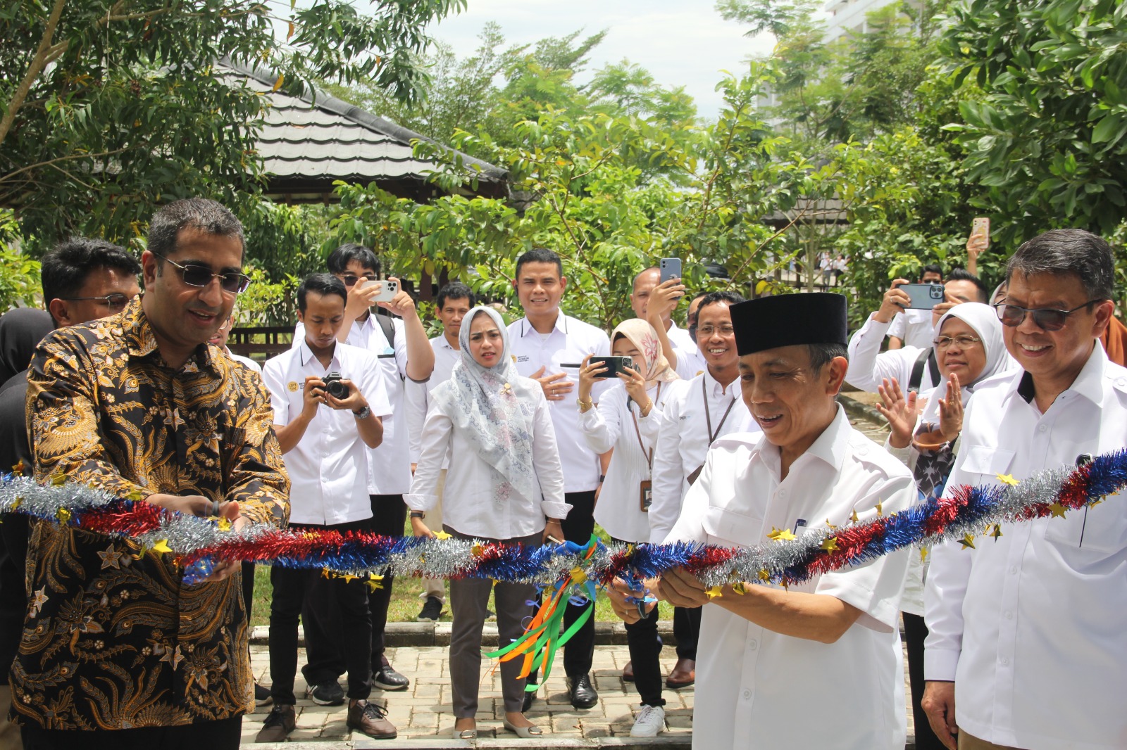 ITERA Terima Beasiswa dan Wifi Corner Program CSR PT PGN