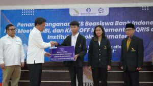 BI Lampung Serahkan Beasiswa Pendidikan kepada Mahasiswa ITERA