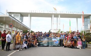 Mahasiswa Magister Ilmu PSL IPB University Kuliah Lapangan ke ITERA