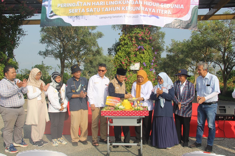 ITERA Resmi Luncurkan Agenda Dies Natalis ke-9 Bersamaan Peringatan Hari Lingkungan Hidup Sedunia