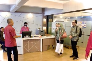 Komitmen Tingkatkan Pelayanan, Tim Perpustakaan ITERA Studi Banding ke Tiga Kampus di Surabaya