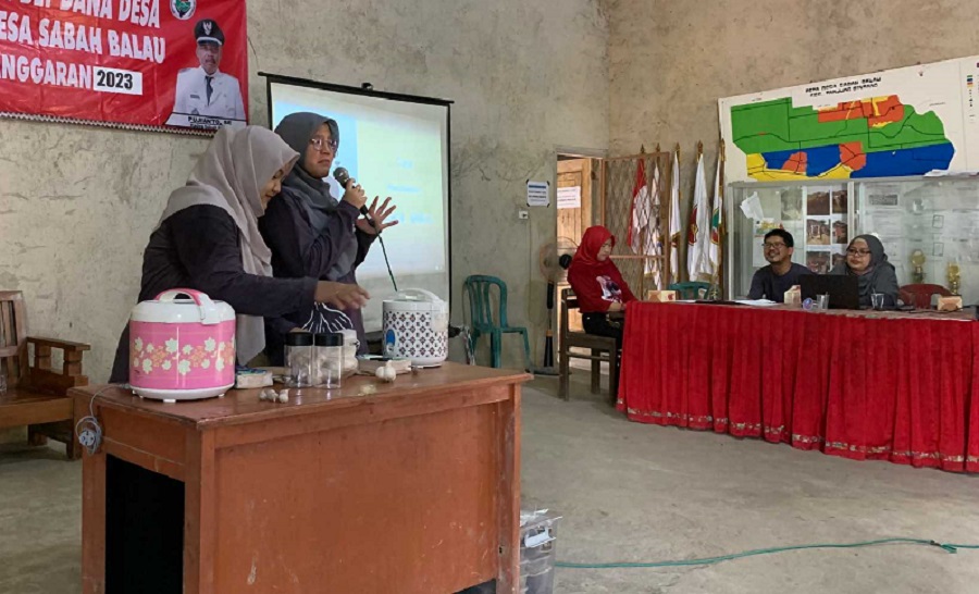 Dosen Farmasi ITERA Edukasi Warga Cara Pembuatan Black Garlic, Bawang Putih Hitam Penambah Daya Tahan Tubuh