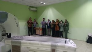 Rumah Sakit Pertamina Bintang Amin Hibahkan Tube CT-Scan ke Biomedis ITERA
