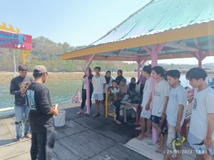 Mahasiswa ITERA Mengikuti Kegiatan Rehabilitasi Terumbu Karang di Pulau Pahawang