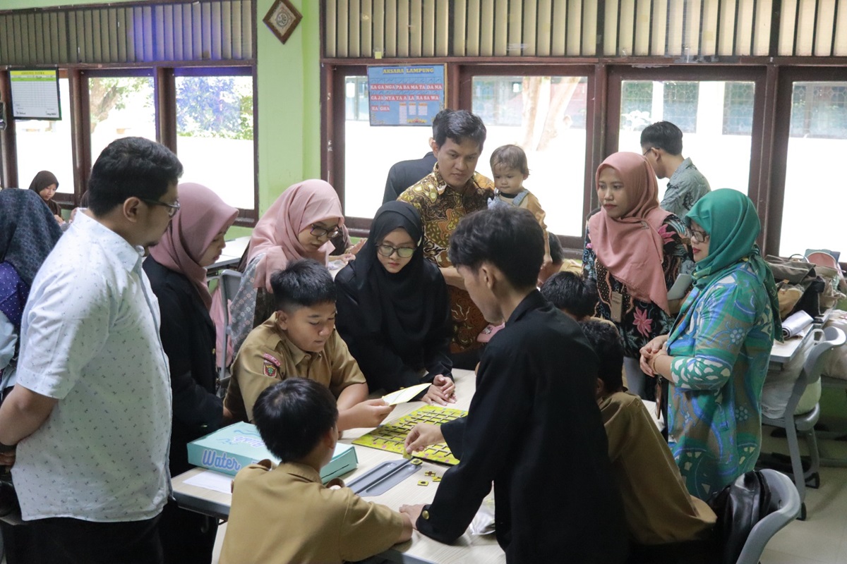 Dosen DKV Itera Edukasi Pelajar Tentang Siaga Bencana Lewat Board Game