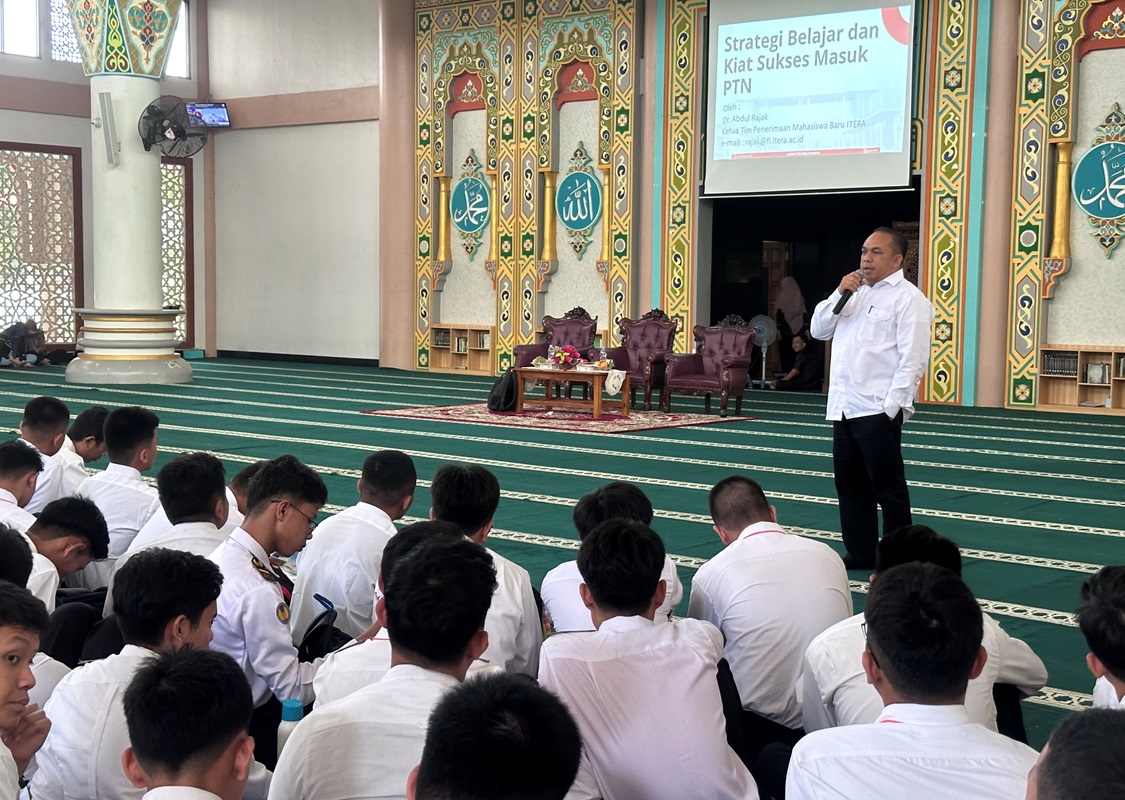 Tim PMB Itera Sosialisasi Kiat Sukses Masuk PTN di SMA Al Kautsar