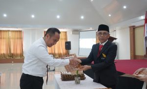 Rektor Itera Serahkan 197 SK Pengangkatan CPNS Dosen