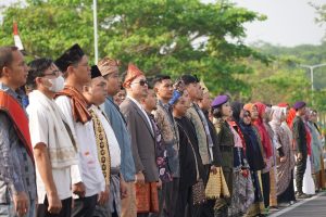 Kenakan Pakaian Adat Nusantara, Sivitas Akademika Itera Ikuti Upacara Peringatan HUT RI