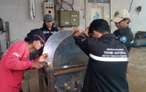 Himpunan Mahasiswa Teknik Material Itera Gagas Desa Coco Fiber di Lampung Timur