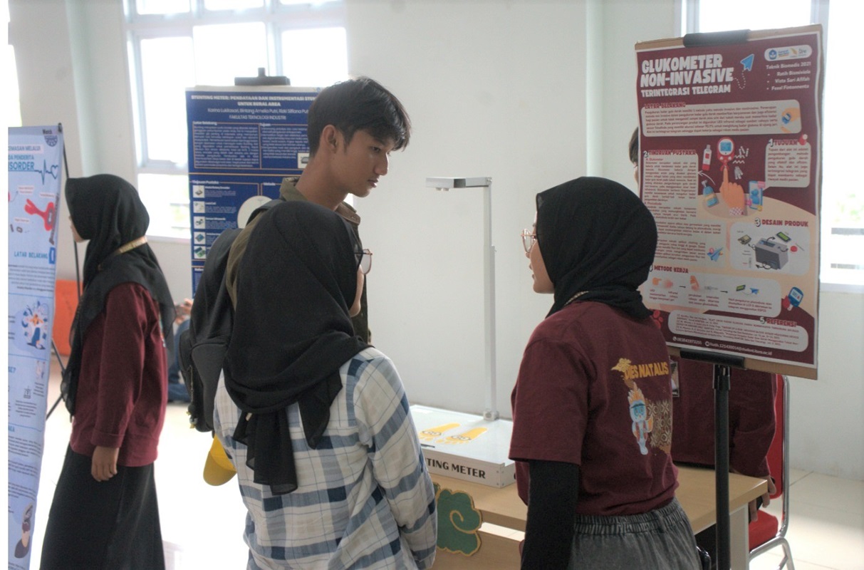 Sukses Gelar BMAX 2024, Teknik Biomedis Itera Sediakan Layanan Kesehatan Gratis dan Pameran Inovasi