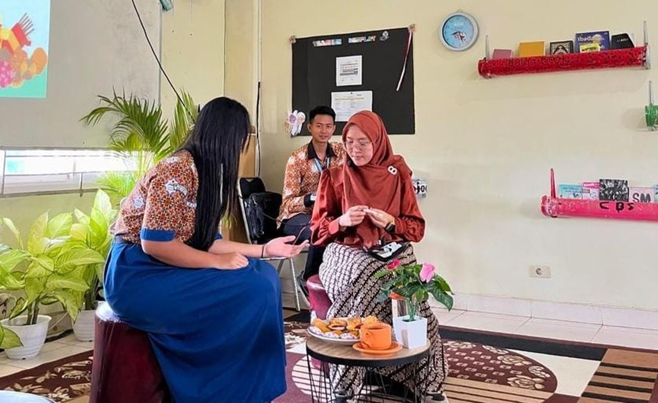 Dosen Itera Ajak Siswa SMP Cahaya Bangsa Tinggalkan Kebiasaan Manis untuk Hidup Sehat