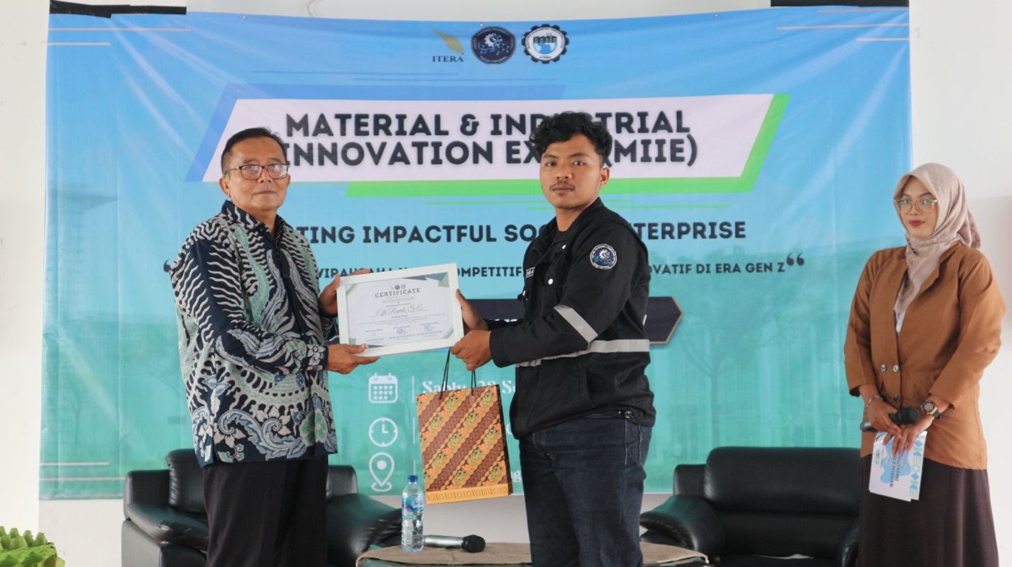 Kolaborasi Himpunan Mahasiswa Teknik Material dan Teknik Industri Itera Ajak Mahasiswa Kreatif Berwirausaha