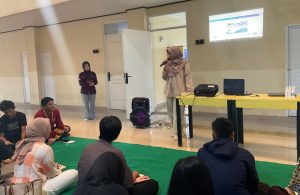 Dosen Farmasi Itera Sosialisasikan Manfaat VCO Lewat Pelatihan Sabun Cair Ramah Lingkungan