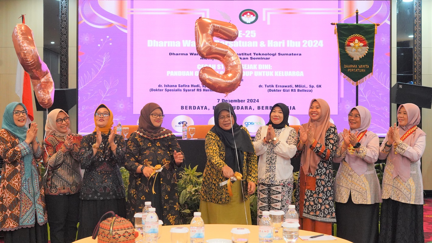 Peringati HUT ke-25, DWP Itera Gelar Seminar Cegah Stroke Sejak Dini dan Serahkan Beasiswa
