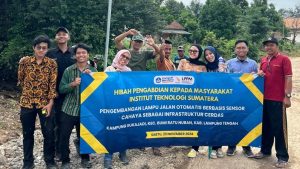 Itera Hadirkan Inovasi Lampu Jalan Otomatis di Desa Sukajadi Lampung Tengah