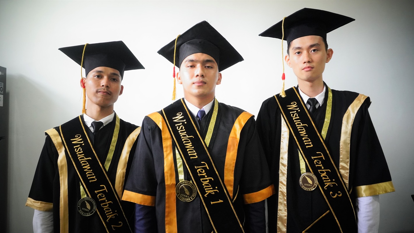 Pesan Para Wisudawan Terbaik Itera, Tentang Mimpi, Perjuangan, dan Harapan