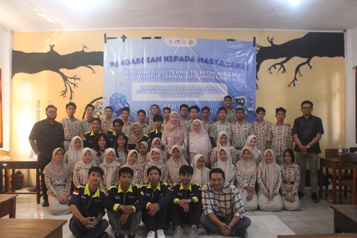 Tim Dosen dan Mahasiswa Itera Kenalkan Teknologi AI di SMAN 3 Bandar Lampung