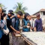 Mahasiswa KKN Internasional Itera Gali Potensi Pulau Pasaran
