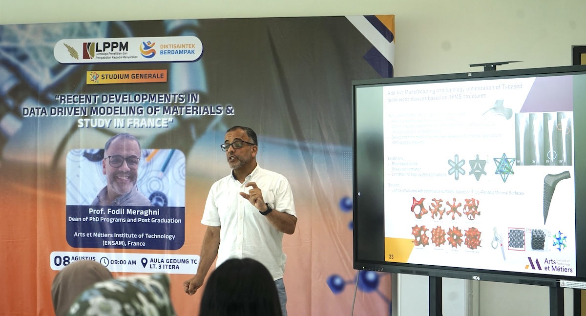 LPPM Itera Hadirkan Profesor dari Ensam Prancis Isi Studium Generale Permodelan Material Berbasis Data