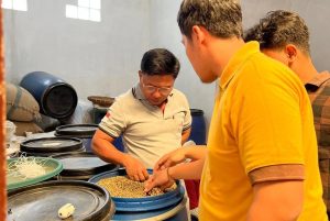 Dosen Teknologi Pangan Itera Berdayakan UMKM Kopi Luwak di Lampung Barat
