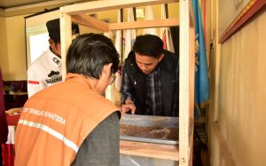 Panen Maggot dan Sayuran Warnai Penutupan KKN Itera di Desa Purwodadi Dalam Bersama Dompet Dhuafa