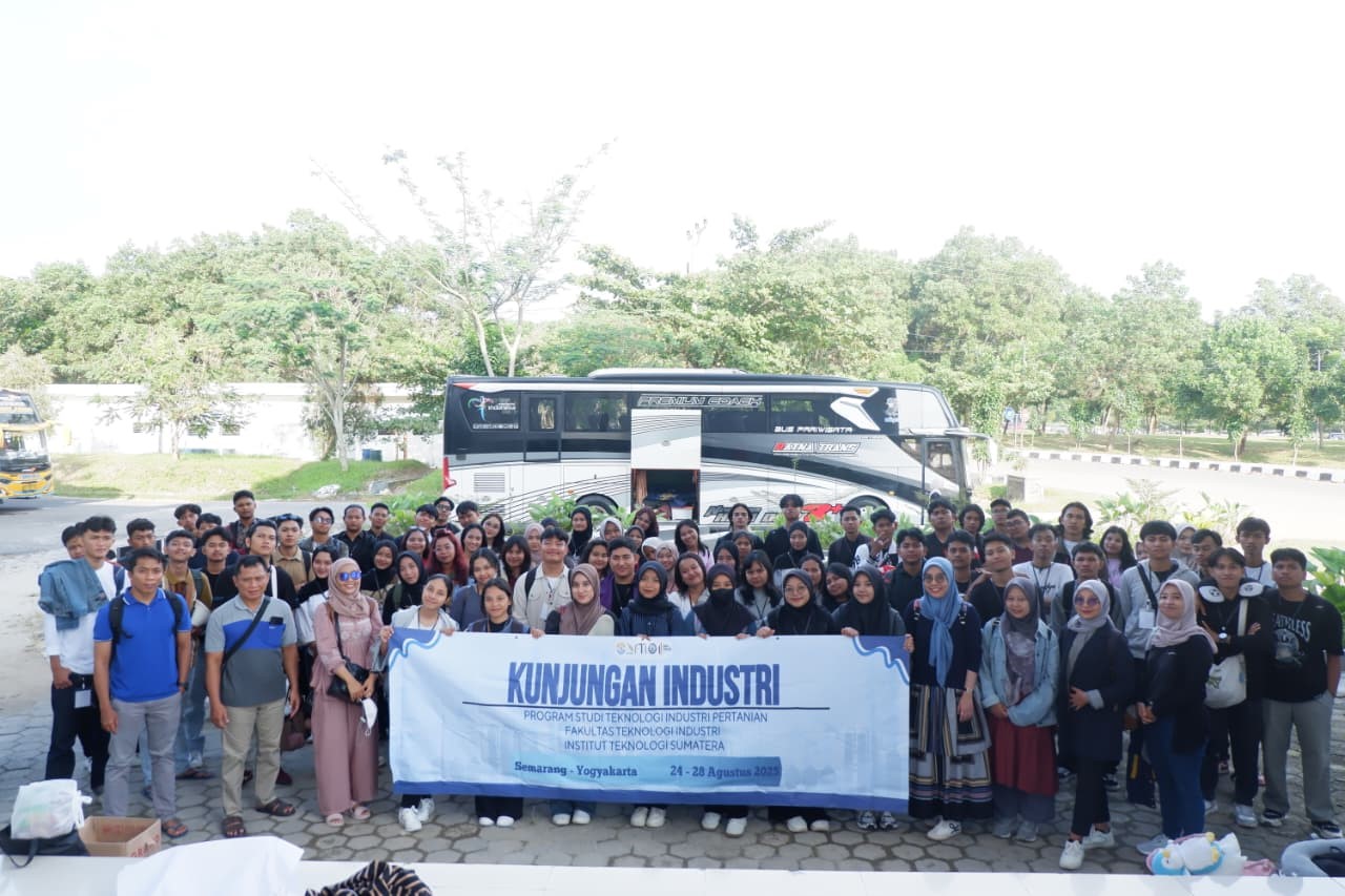 Sebagai Media Pembelajaran di Luar Kampus, Mahasiswa Prodi Teknologi Industri Pertanian Itera Gelar Kunjungan Industri