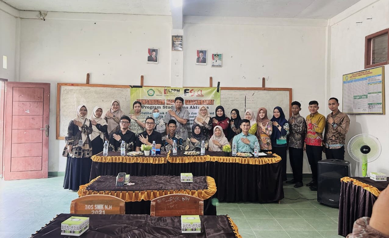 Prodi Sains Aktuaria Itera Latih Siswa dan Guru SMK Nurul Huda Pringsewu Olah Data Statistik